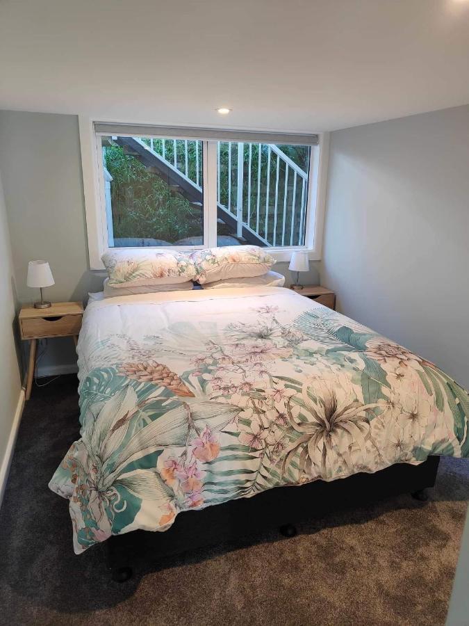 Fully Renovated Hillside Apartment Close To City Christchurch Zewnętrze zdjęcie